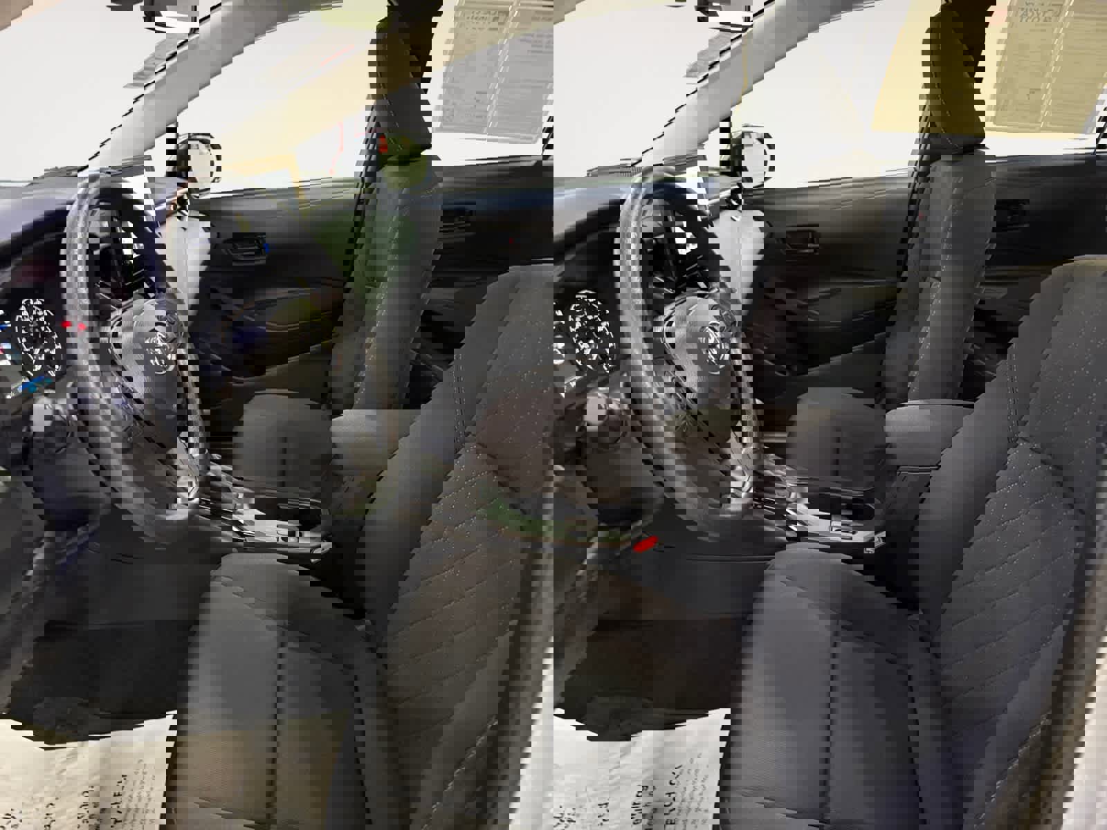 Used 2025 Toyota Corolla LE image 13