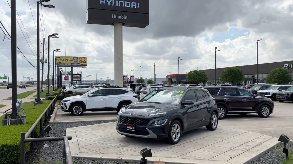 Used 2023 Hyundai Kona SEL w/ Cargo Package image 38