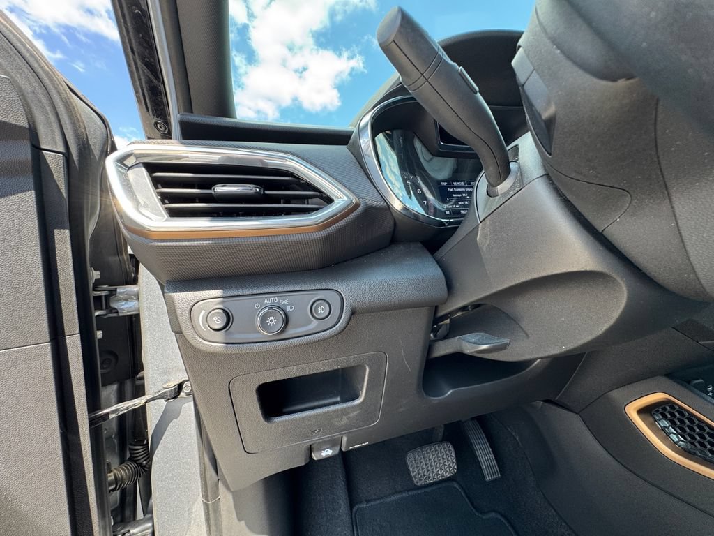 Used 2023 Chevrolet TrailBlazer ACTIV w/ Convenience Package FWD image 24