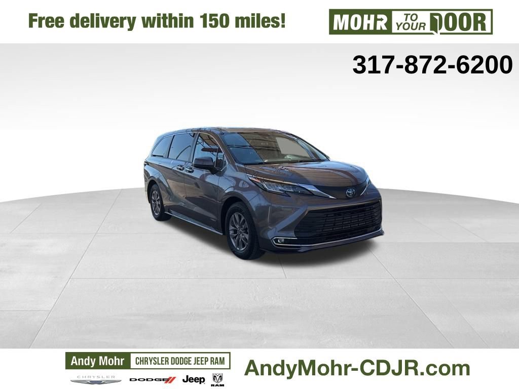 Used 2021 Toyota Sienna XLE