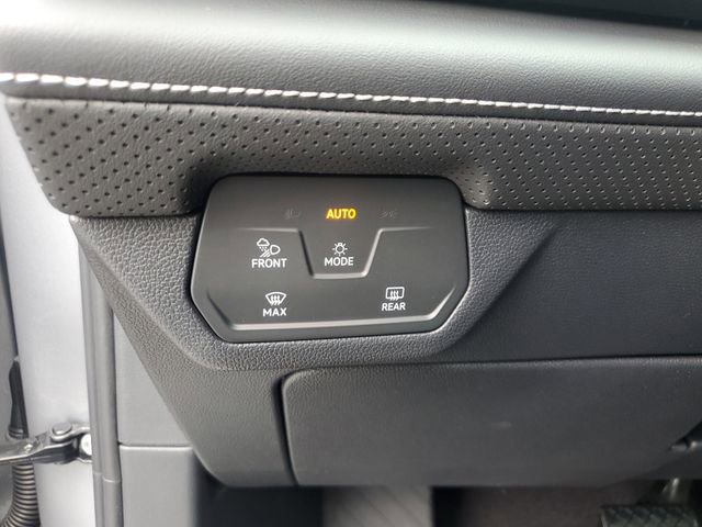 New 2026 Volkswagen Atlas SE image 30