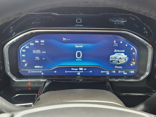 Used 2024 Chevrolet Silverado 1500 LT RWD image 7