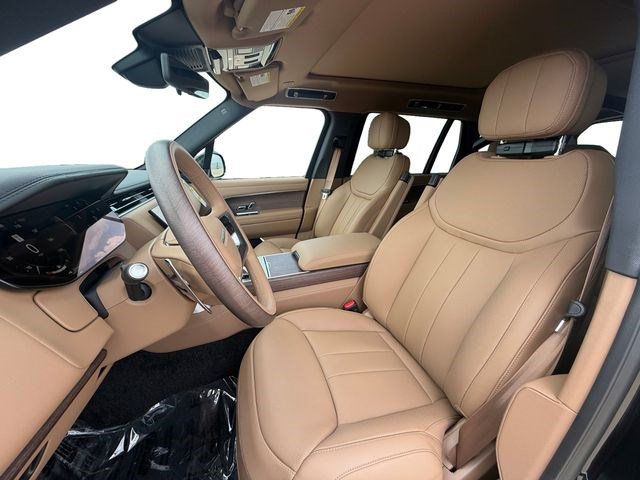 New 2026 Land Rover Range Rover Long Wheelbase SE AWD/4WD image 10