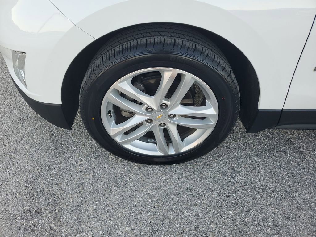 Used 2018 Chevrolet Equinox Premier image 17