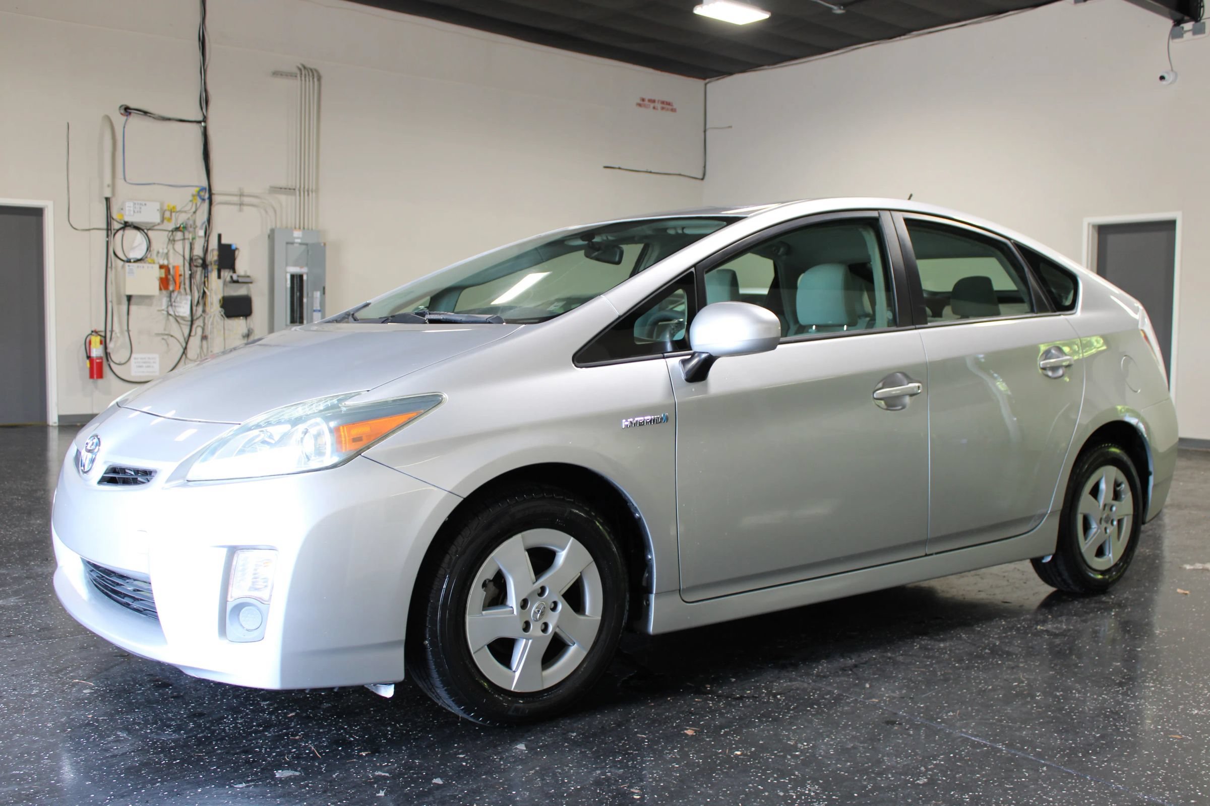 Used 2010 Toyota Prius Three FWD image 6