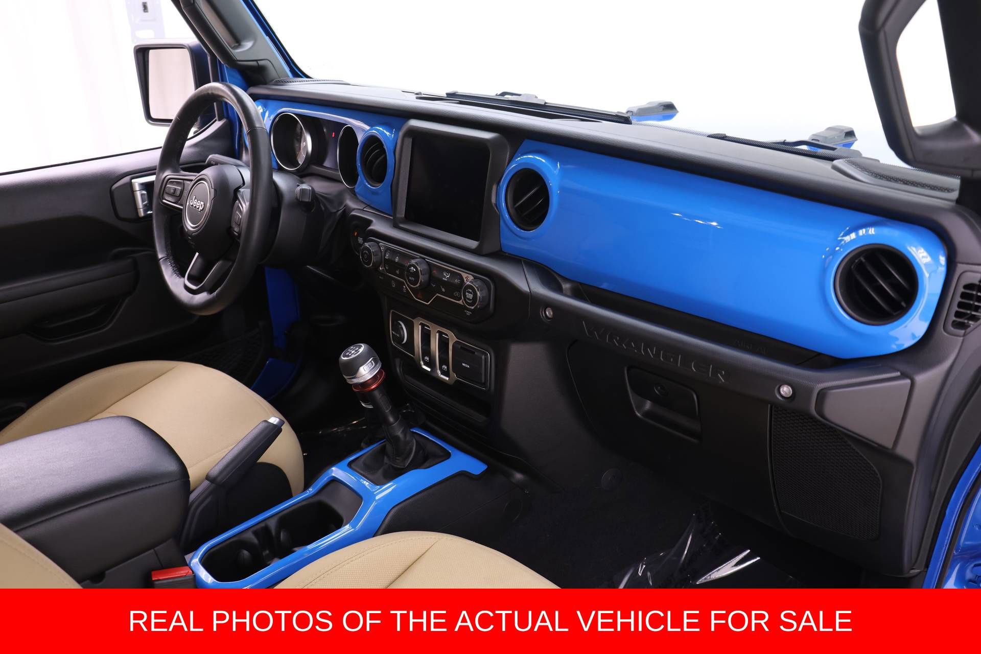 Used 2023 Jeep Wrangler Sport AWD/4WD image 13