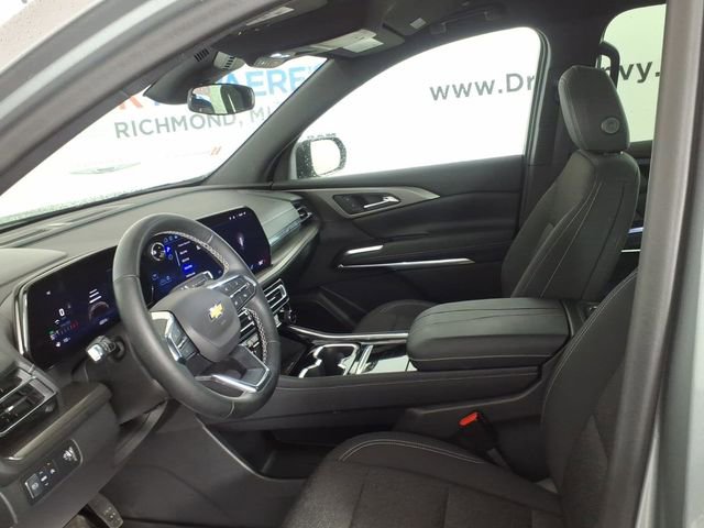 Used 2024 Chevrolet Traverse LT w/ Trailering Package image 12