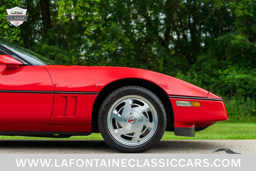 Used 1988 Chevrolet Corvette Convertible RWD image 46