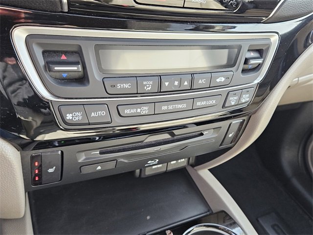 Used 2019 Honda Pilot Touring image 23