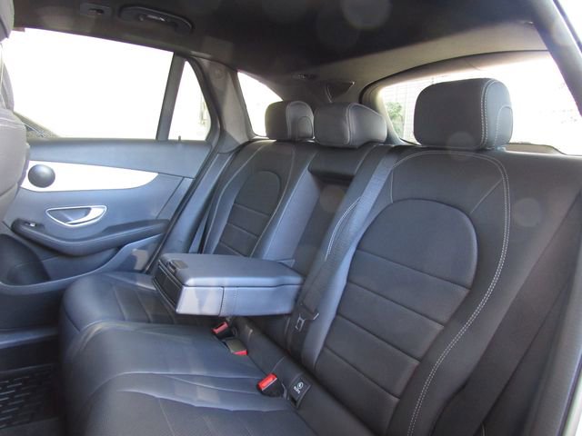 Used 2022 Mercedes-Benz GLC 300 4MATIC image 16