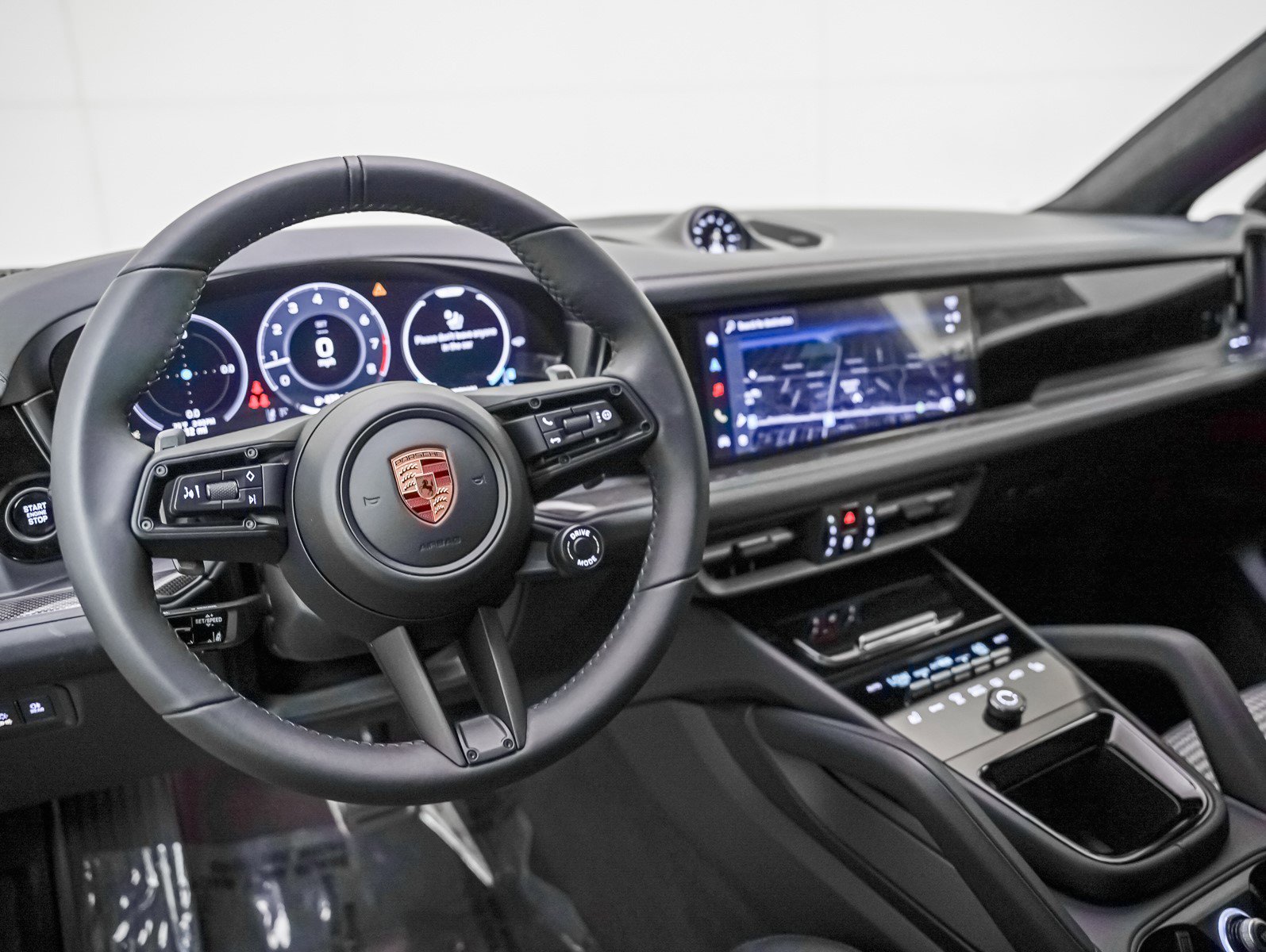 New 2026 Porsche Cayenne GTS image 4