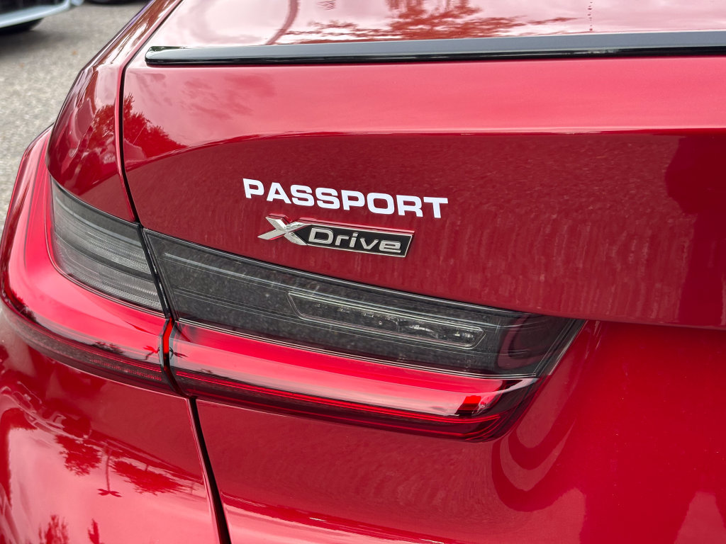 New 2026 BMW 330i xDrive Sedan w/ M Sport Package AWD/4WD image 6