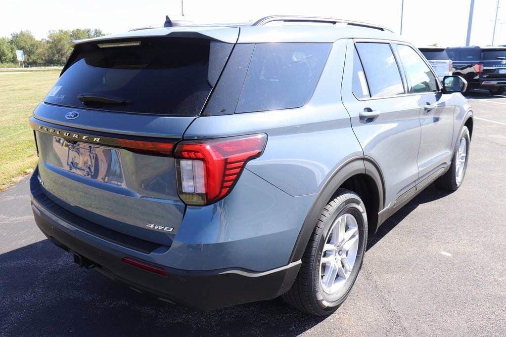 New 2026 Ford Explorer Active image 15