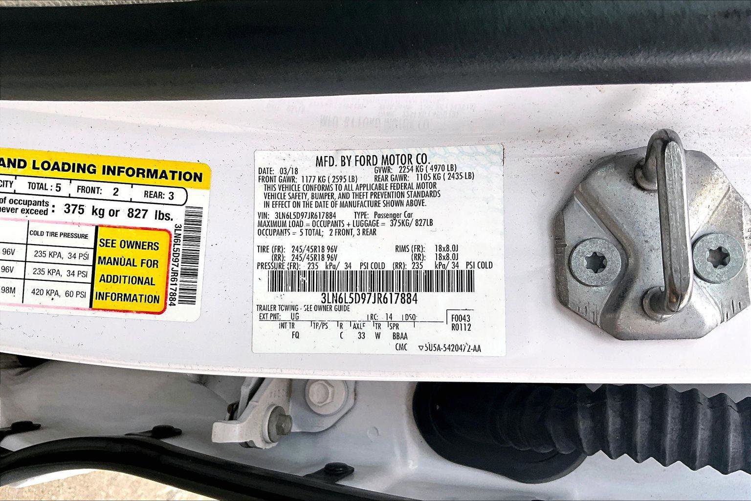 Used 2018 Lincoln MKZ Select w/ Select Plus Package AWD/4WD image 3