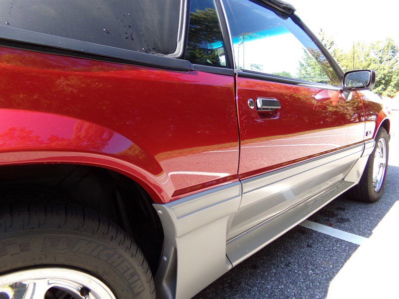 Used 1991 Ford Mustang GT RWD image 17