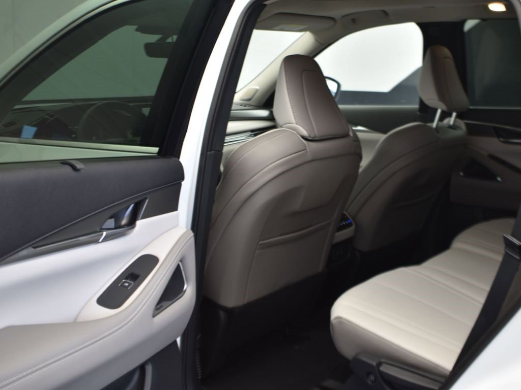 New 2026 INFINITI QX60 Luxe w/ Cargo Package image 13