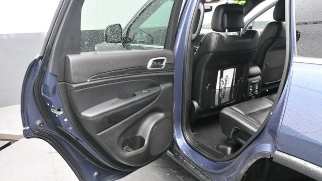 Used 2021 Jeep Grand Cherokee Limited AWD/4WD image 24