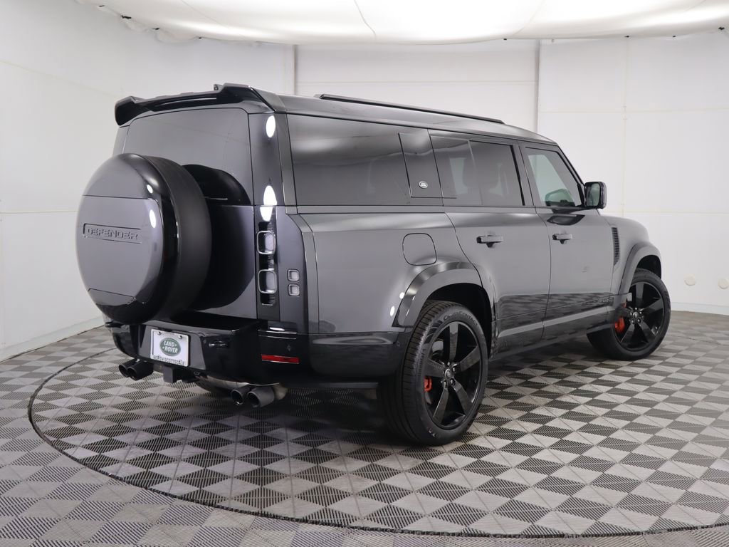 Used 2024 Land Rover Defender 130 X image 5