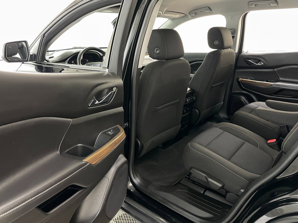 Certified 2023 GMC Acadia SLE w/ Driver Convenience Package image 44