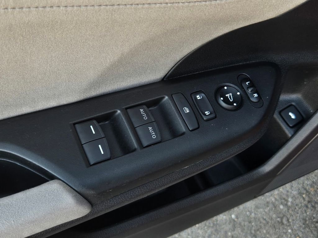 Used 2022 Honda Insight EX image 11