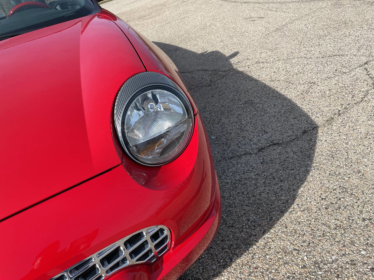 Used 2002 Ford Thunderbird Deluxe image 70