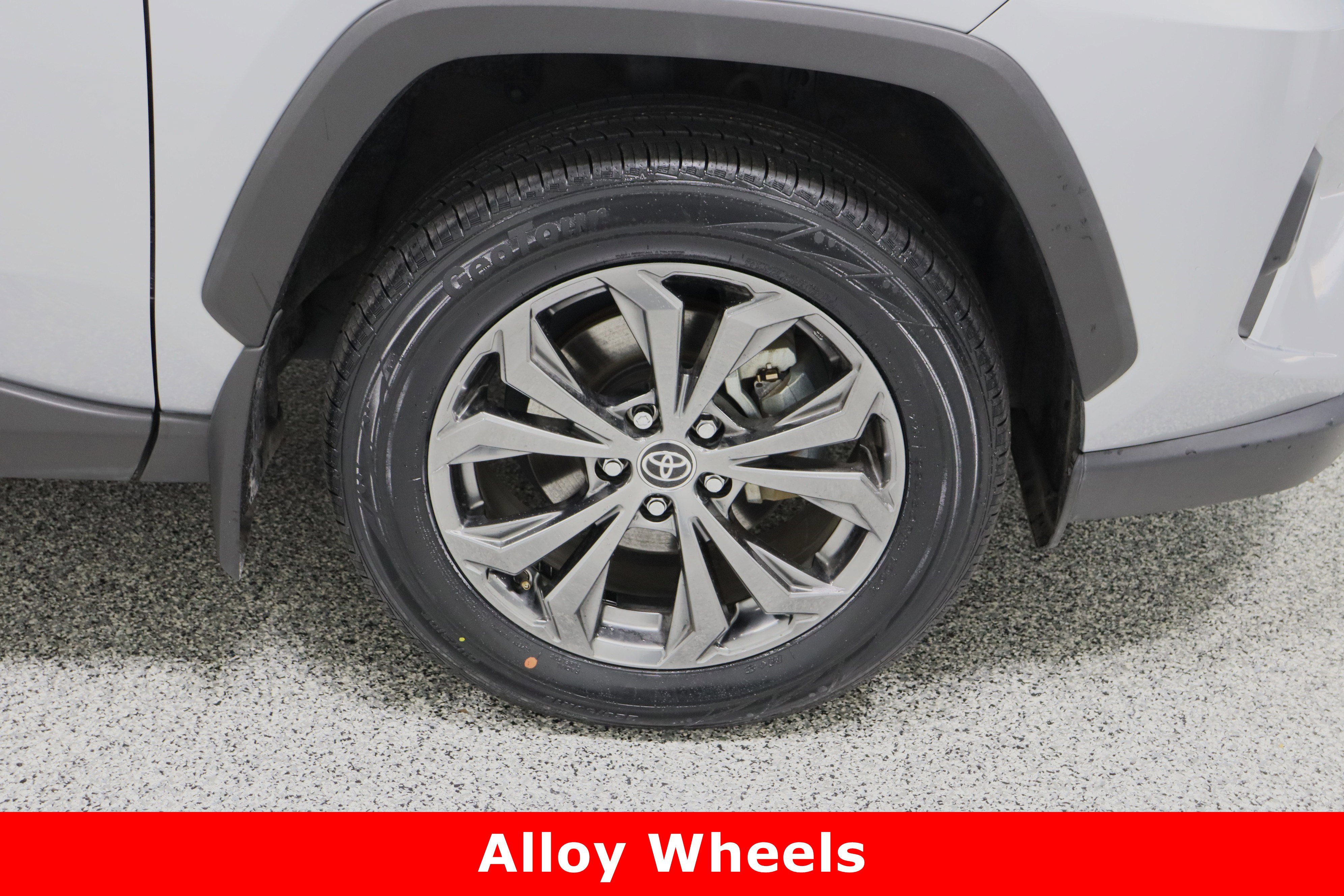 Certified 2022 Toyota RAV4 Limited image 5