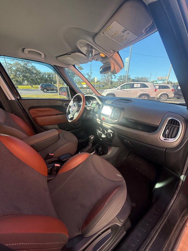 Used 2014 FIAT 500L Trekking w/ Popular Equipment Group FWD image 13