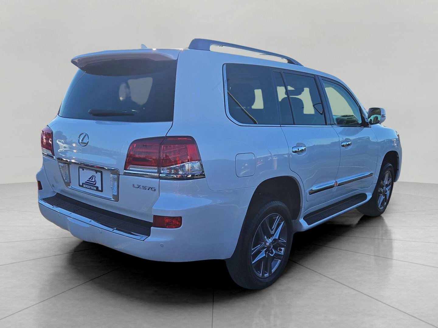 Used 2015 Lexus LX 570 4WD image 8
