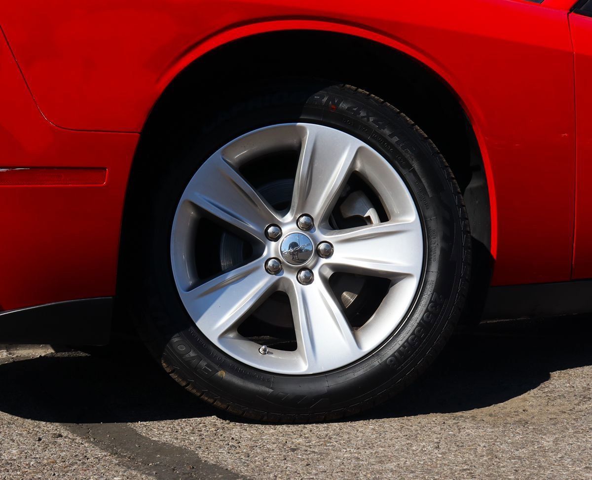Used 2023 Dodge Challenger SXT RWD image 5