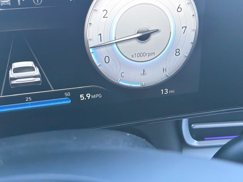 New 2026 Hyundai Elantra Limited FWD image 25