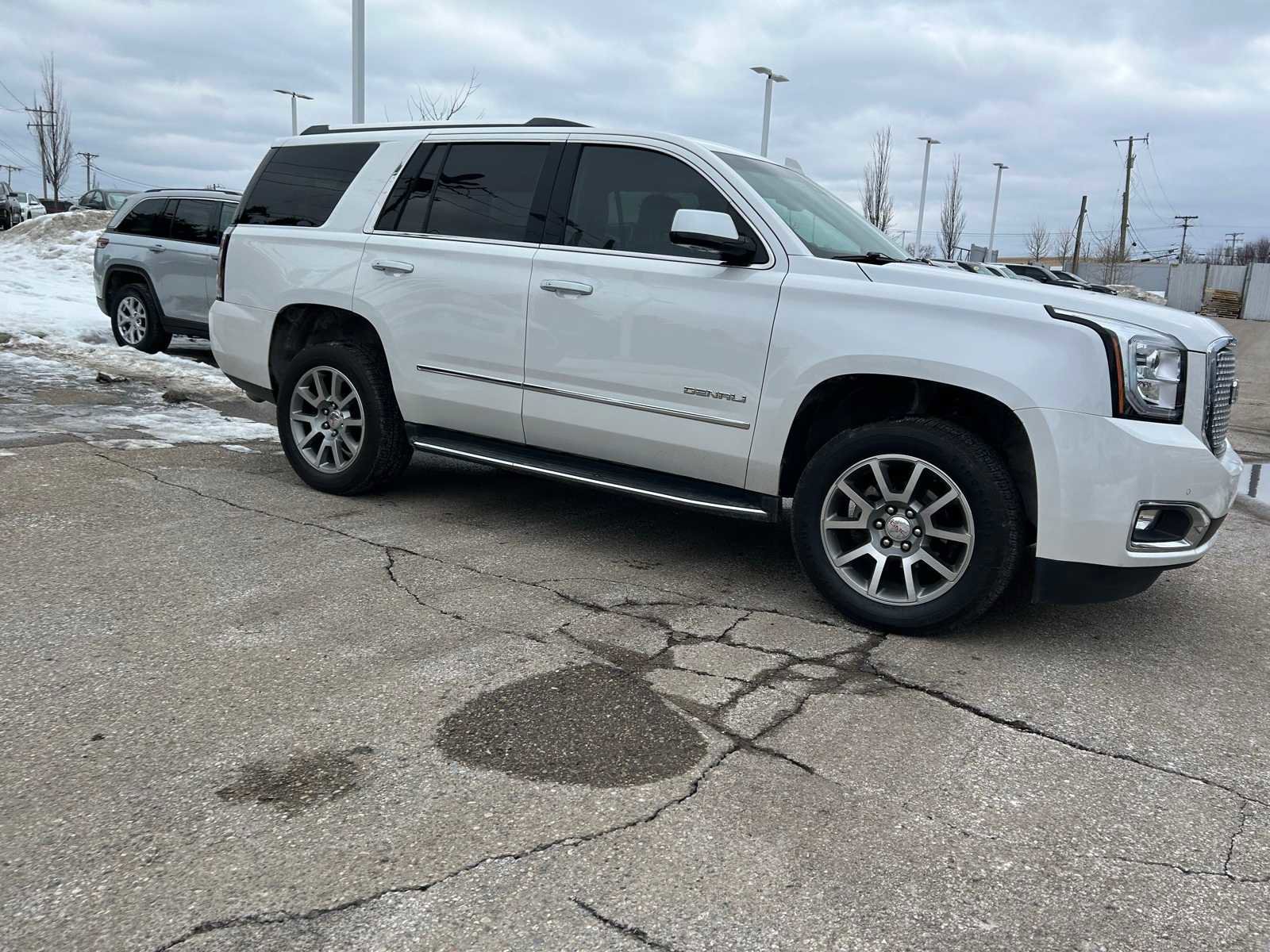 Used 2017 GMC Yukon Denali w/ Open Road Package image 14