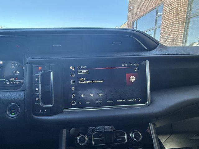 Used 2022 GMC Yukon Denali AWD/4WD image 29