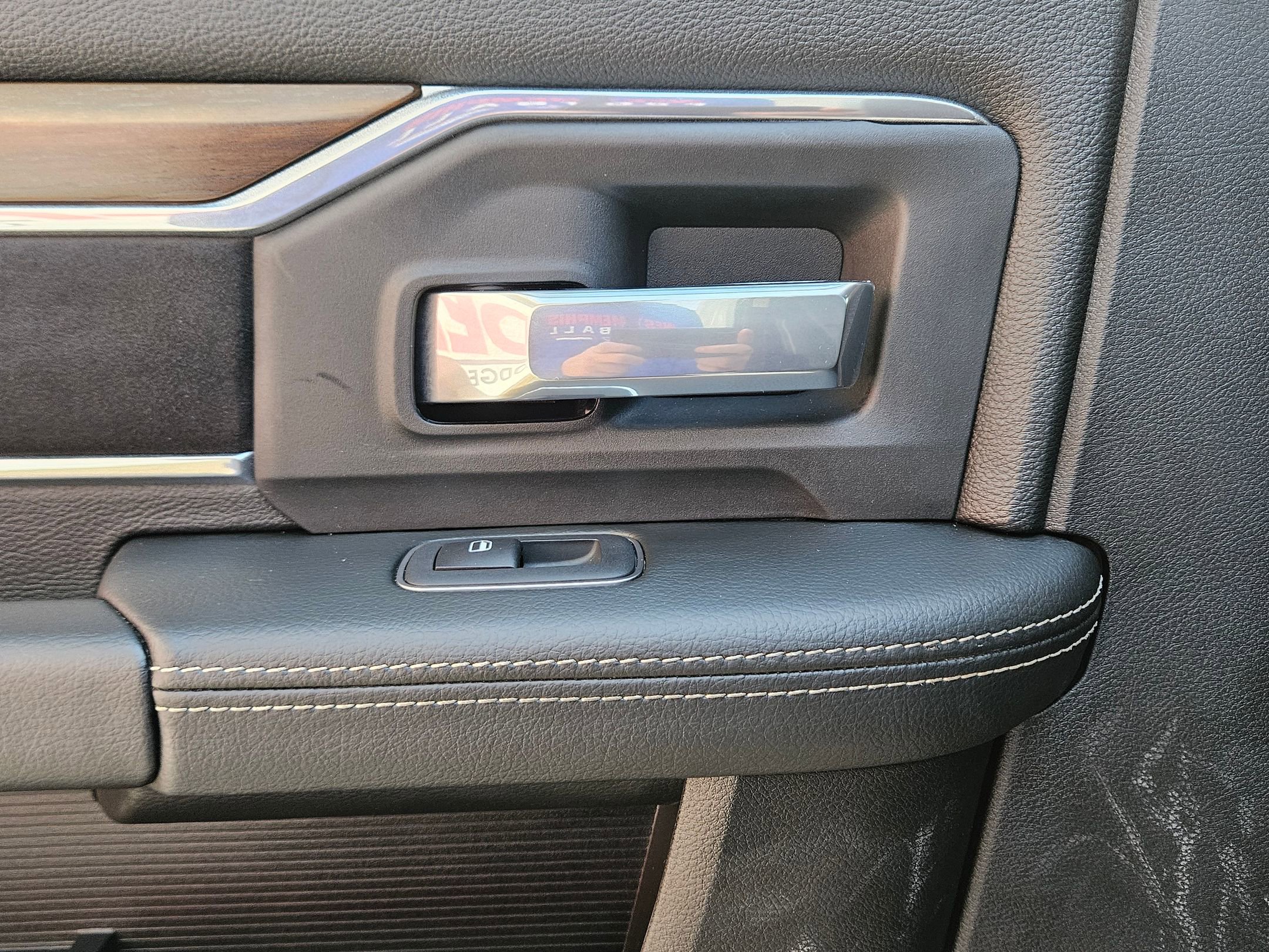 Used 2024 RAM 2500 Laramie image 23