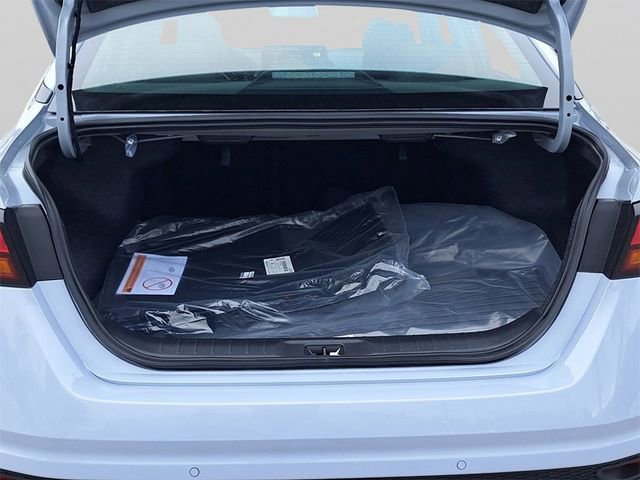 New 2025 Nissan Altima 2.5 SR w/ SR Premium Package image 39