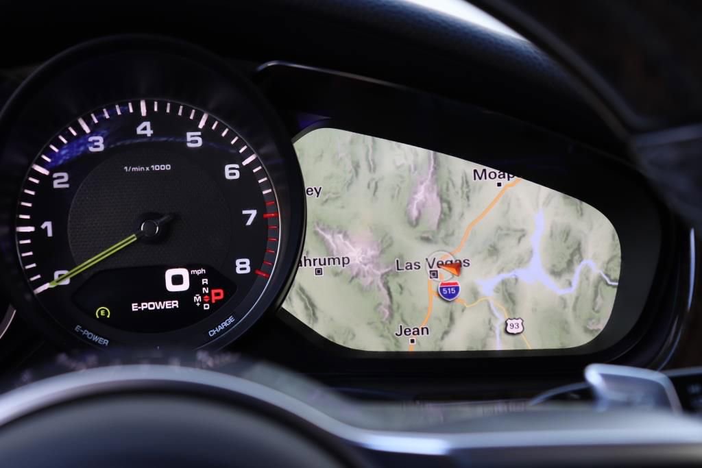 Used 2018 Porsche Panamera 4 image 42