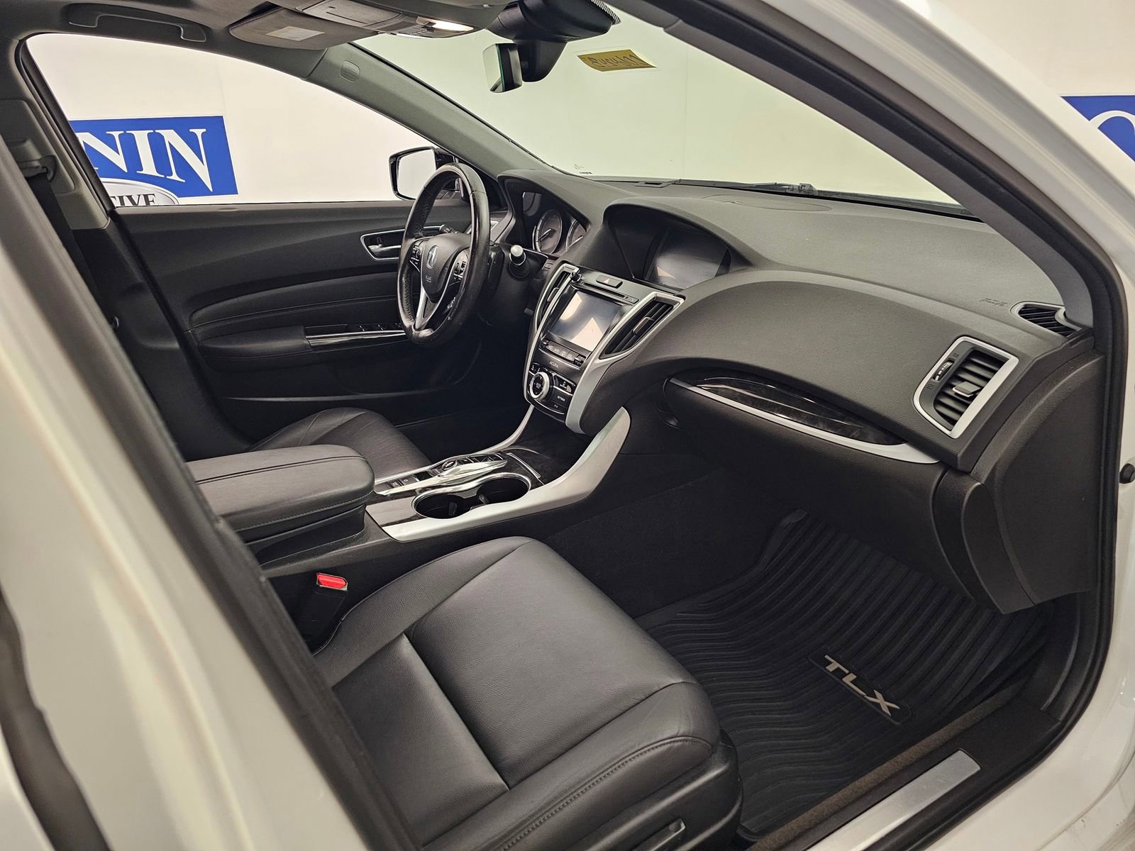 Used 2019 Acura TLX V6 image 28