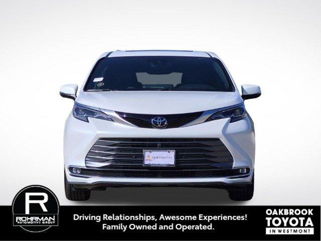 New 2026 Toyota Sienna Platinum AWD/4WD image 2