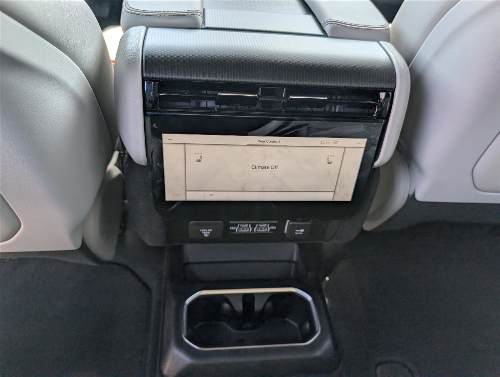 New 2026 Jeep Grand Wagoneer Summit image 16