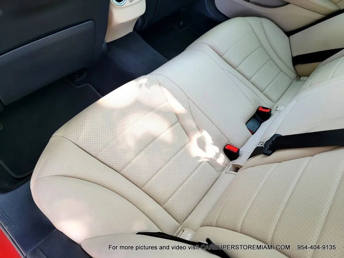 Used 2018 Mercedes-Benz C 300 Sedan image 17