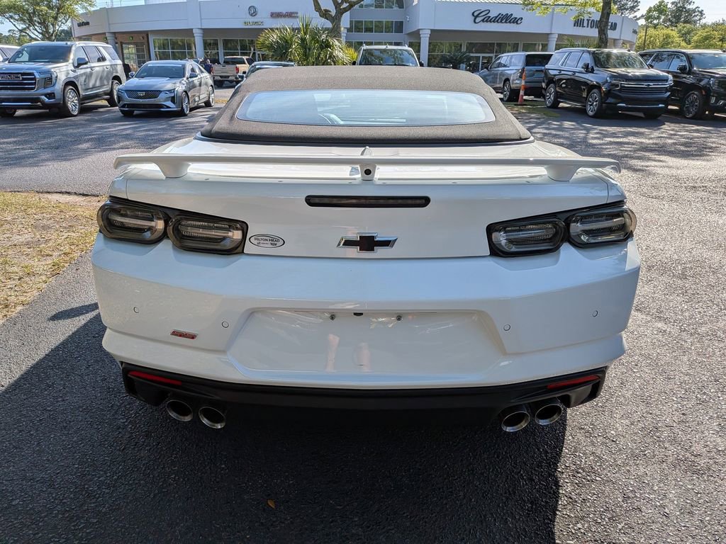Used 2020 Chevrolet Camaro SS RWD image 4