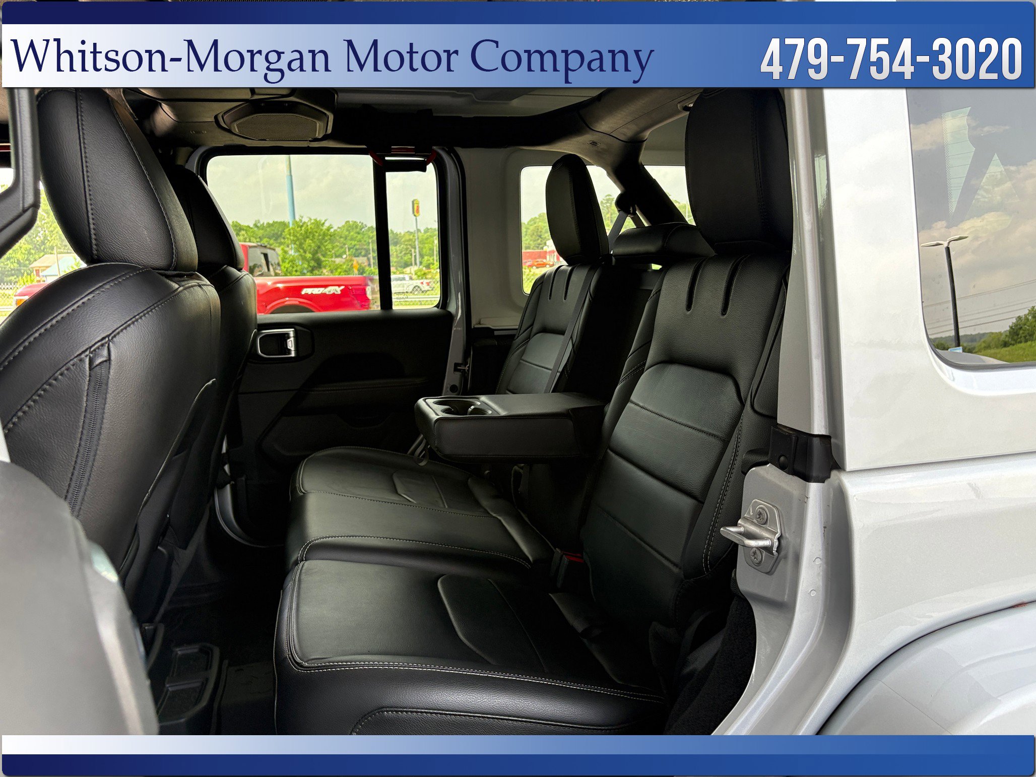 Used 2023 Jeep Wrangler Sahara AWD/4WD image 34