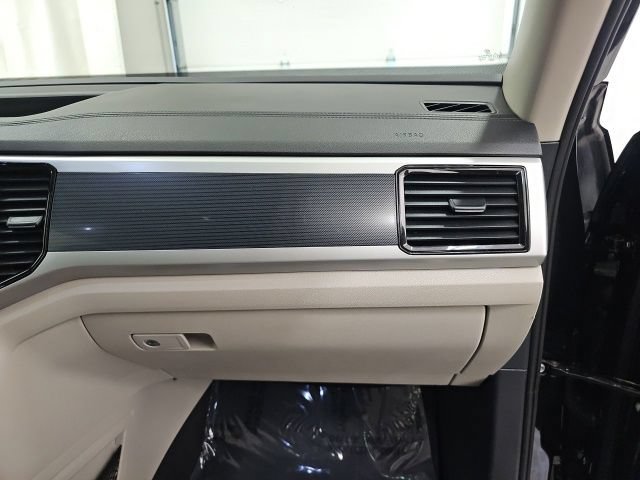 Used 2023 Volkswagen Atlas SEL Premium AWD/4WD image 43