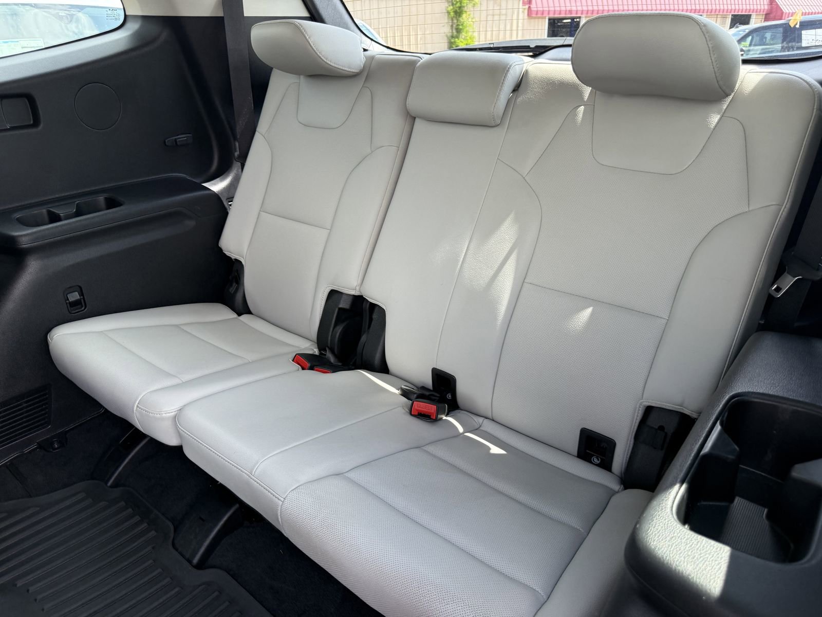 Used 2024 Kia Telluride EX w/ EX Captain's Chair Package AWD/4WD image 19