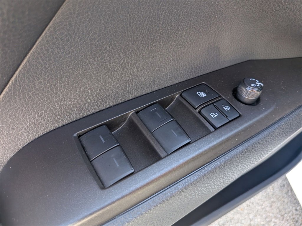 Used 2024 Toyota Camry SE image 13