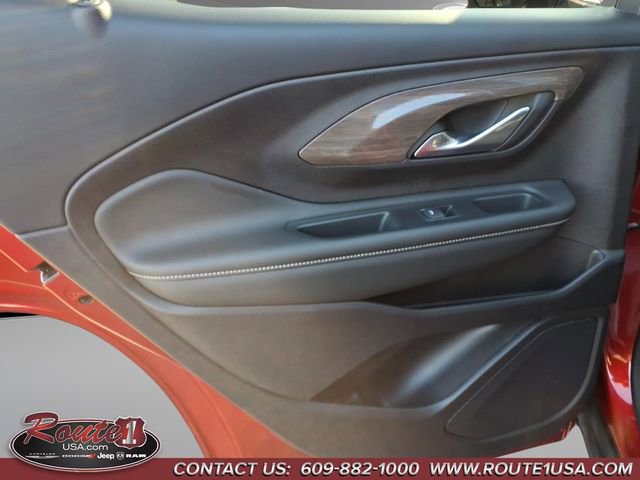 Used 2024 GMC Terrain Denali w/ Denali Premium Package image 19