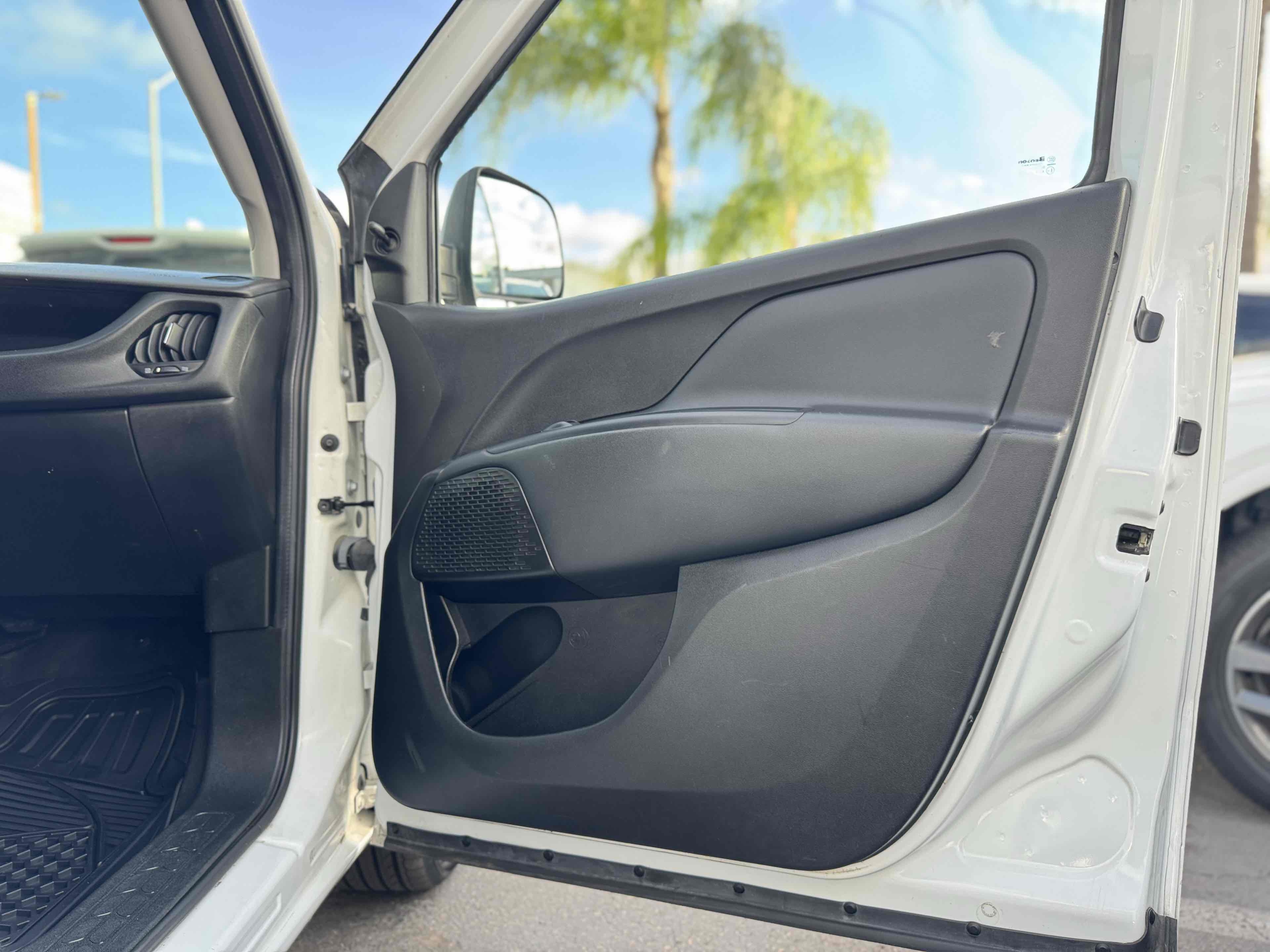 Used 2021 RAM ProMaster City Tradesman image 31