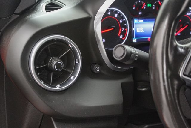 Certified 2019 Chevrolet Camaro LT RWD image 21