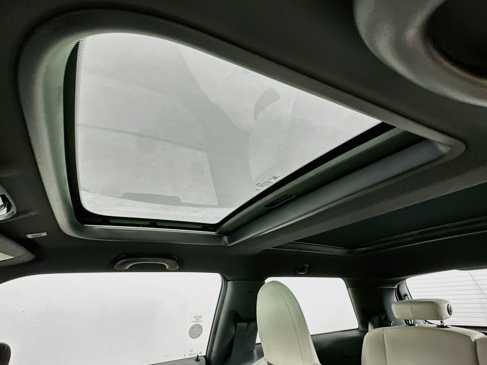 New 2026 MINI Cooper 2-Door Hardtop FWD image 29
