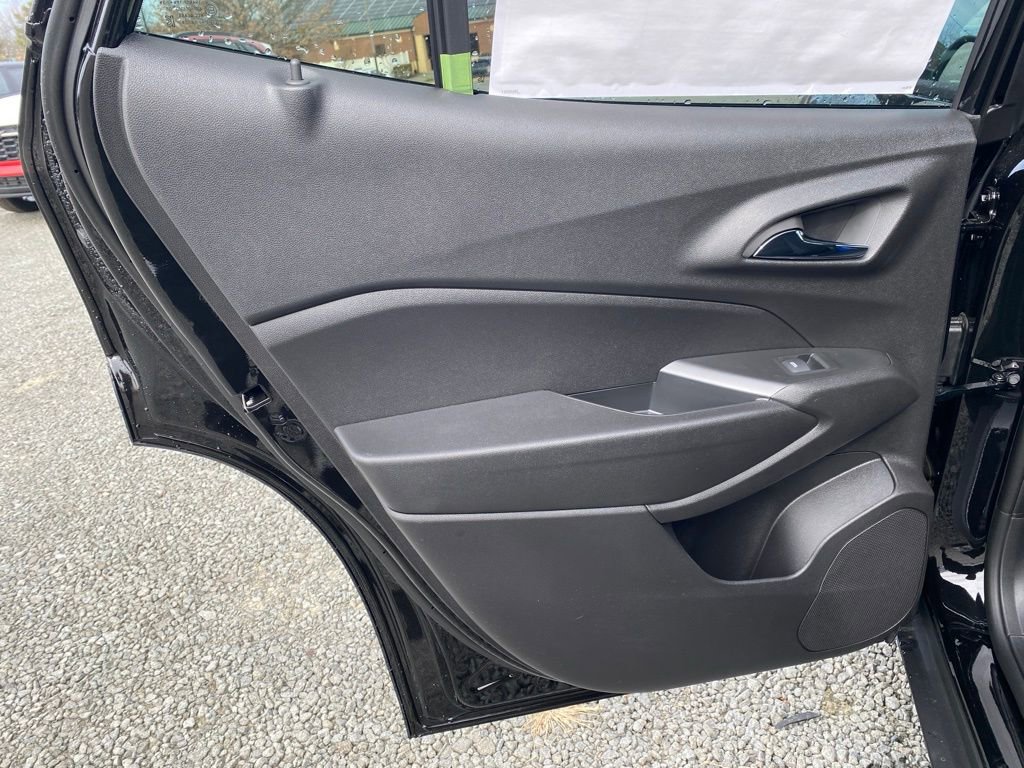 New 2026 Chevrolet Trax LT w/ Driver Confidence Package image 16