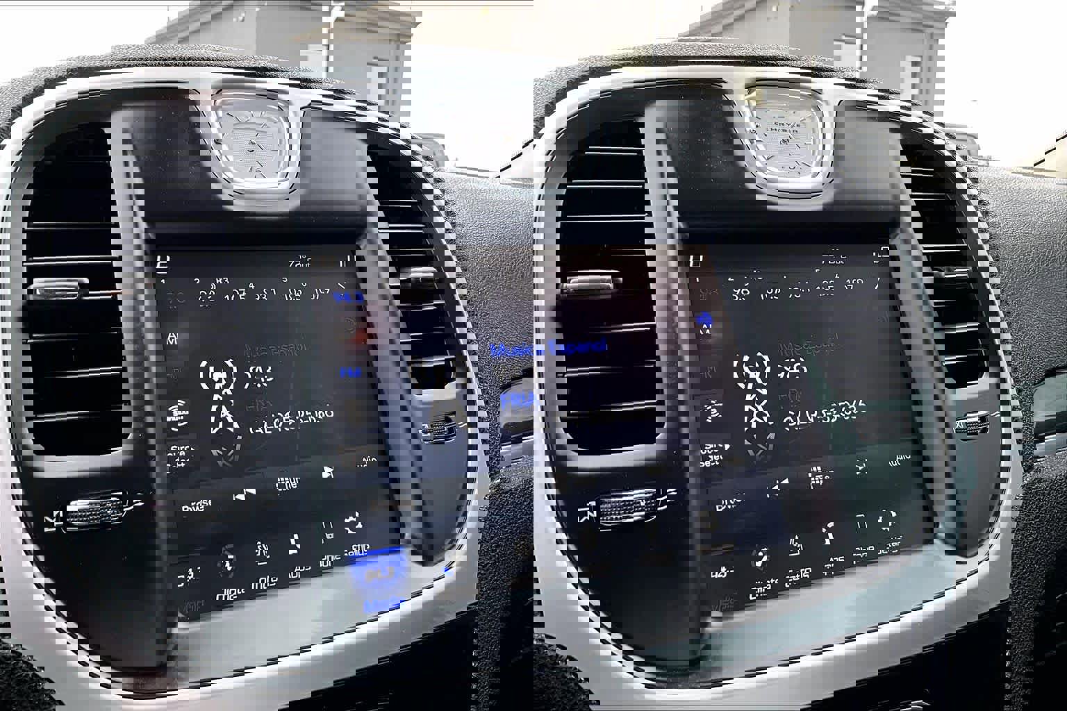 Used 2023 Chrysler 300 Touring L w/ Comfort Group image 30